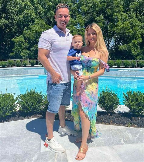 Celebrating a Growing Family (Second+ Baby)